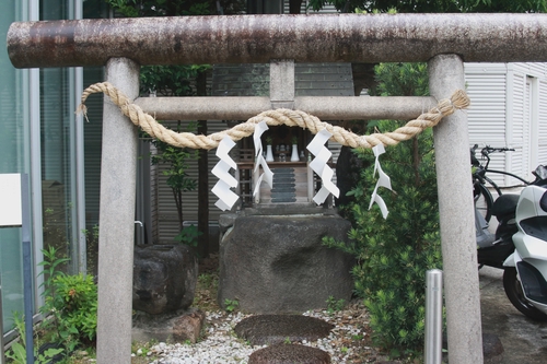 Attach image